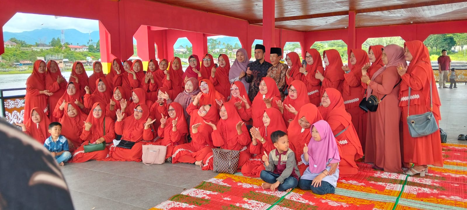 Kegiatan Tim PKK Dan Majlis Taklim